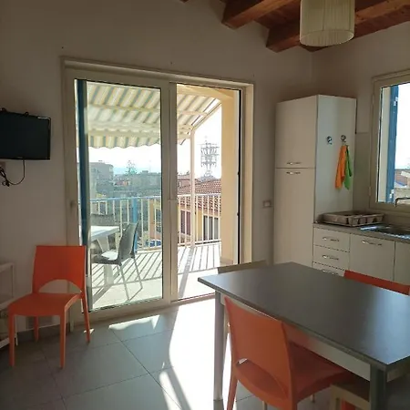 Lägenhet Casa Marina Cava dʼAliga